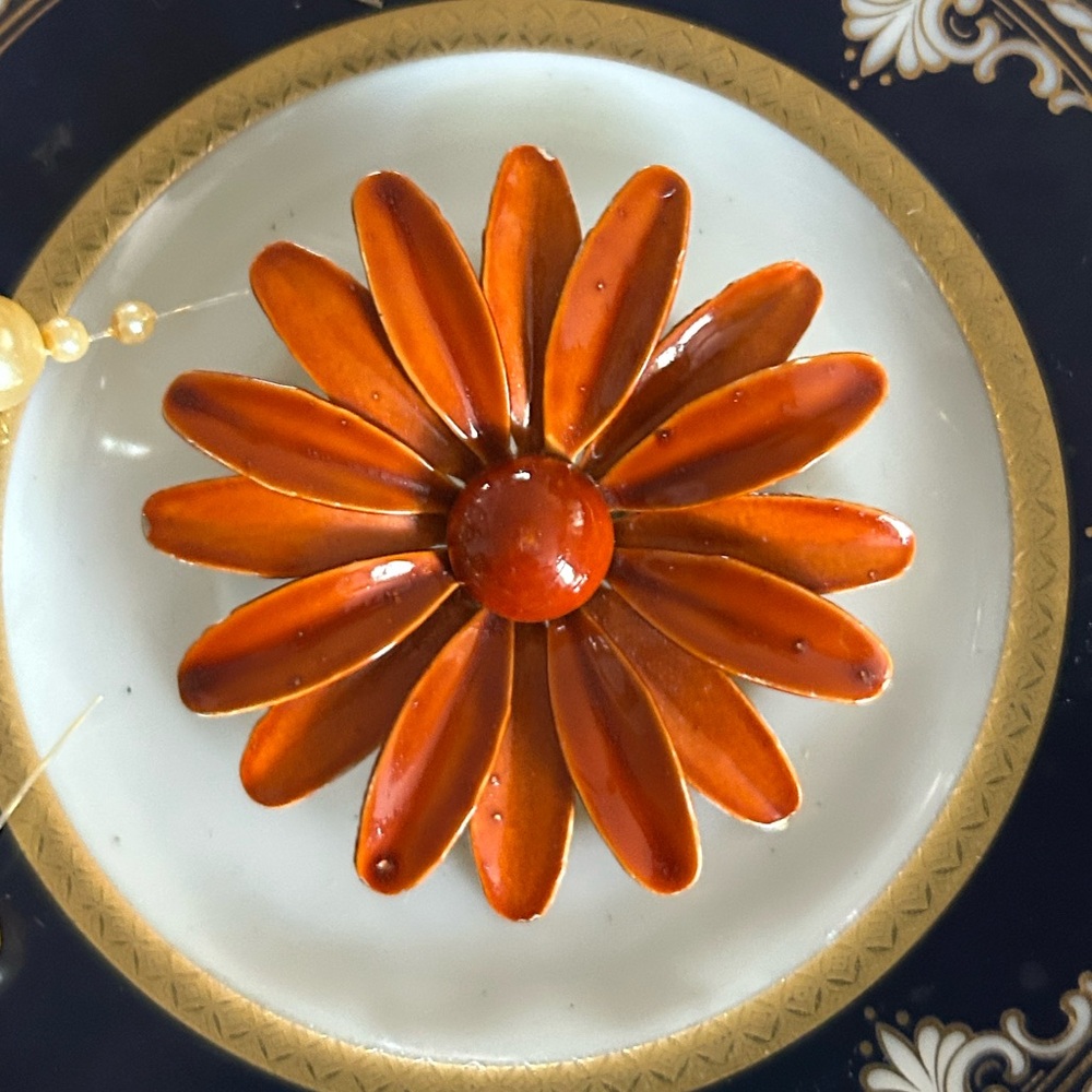 Vintage 60’s Orange Enameled Metal Daisy Brooch